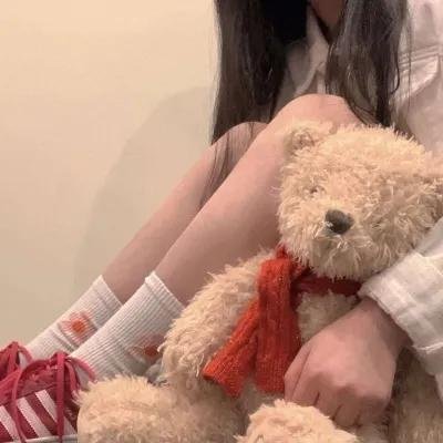 与幽灵同在的夏日 海报